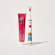 Georganics, GeoKids, Naturalna pasta do zębów dla dzieci, z Hydroksyapatytem, bez fluoru, Smak truskawkowy, 6m+, 75 ml